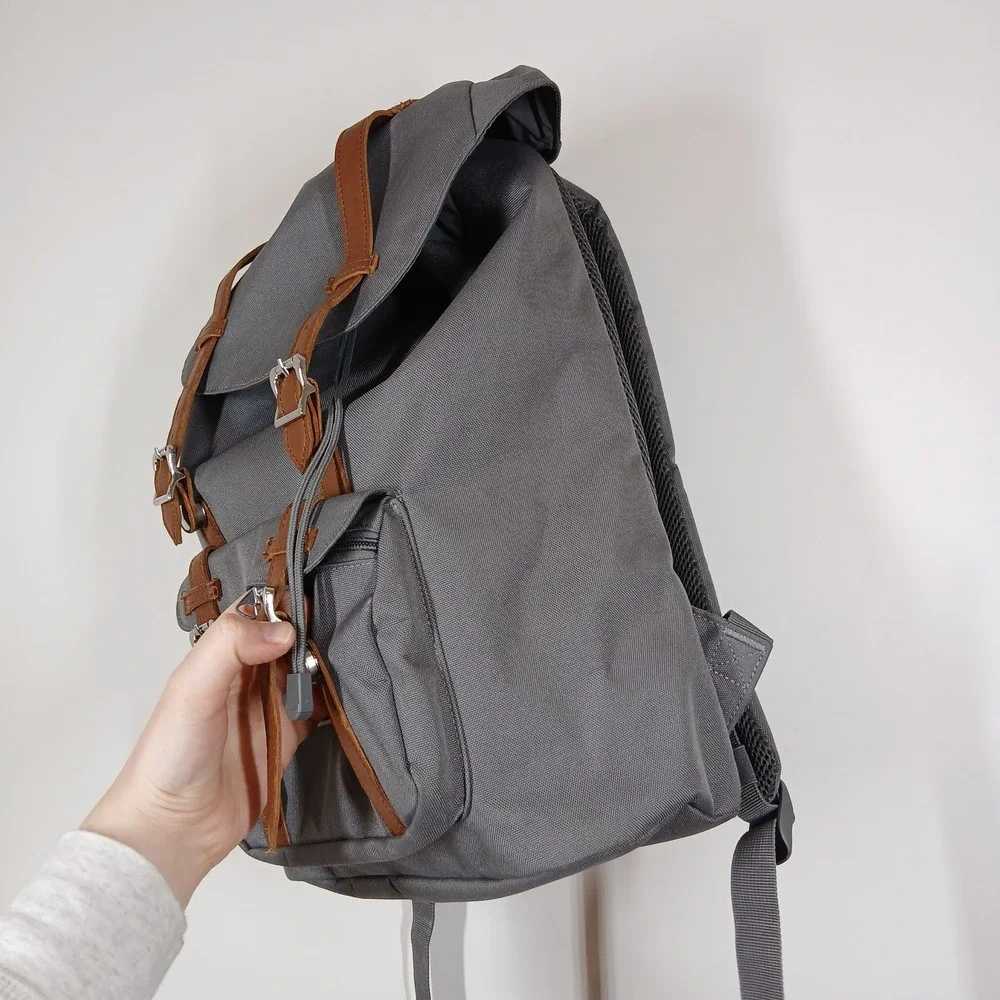 Herschel Supply Co. pre owned